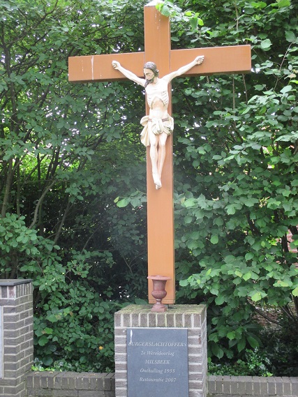 kruisbeeld-Milsbeek1-klein.jpg